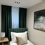 Gold Luxury House 아파트 Durrës
